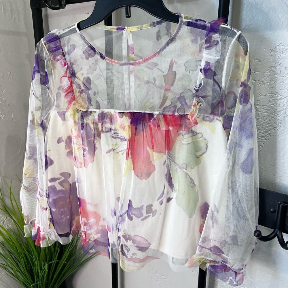 (NWT) Mimi Chica ruffled sheer cropped blouse ivory floral size medium - Picture 4 of 16